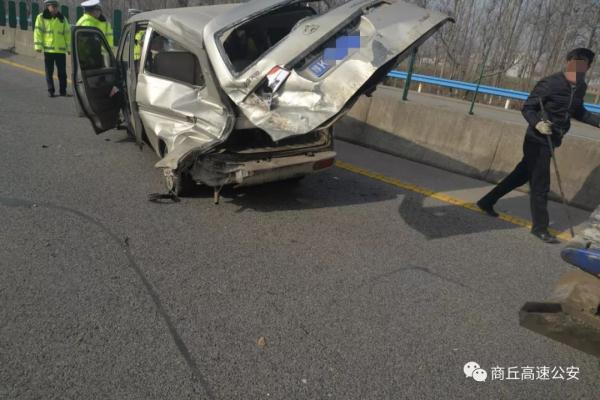 高速爆胎道路救援_救援高速爆胎事件_高速爆胎救援